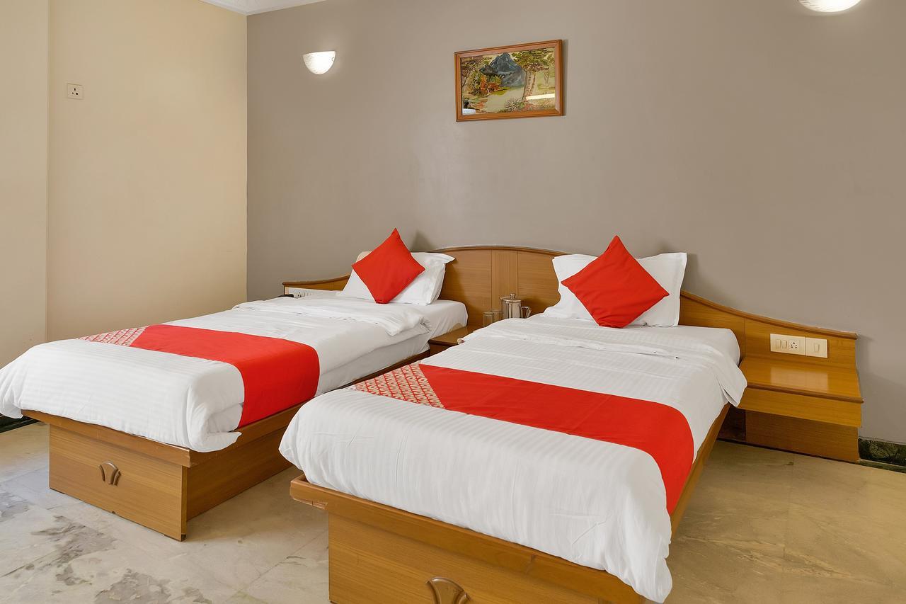 Oyo 12020 Hotel Ratna Regency Pimpri-Chinchwad Dış mekan fotoğraf
